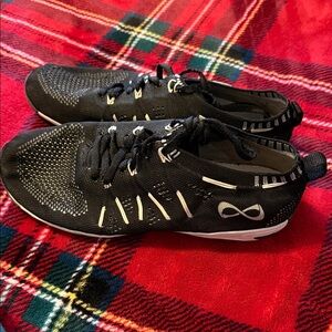 Nfinity cheer sneakers